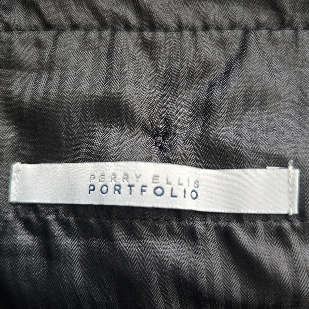 Perry Ellis - Picture 3 of 5